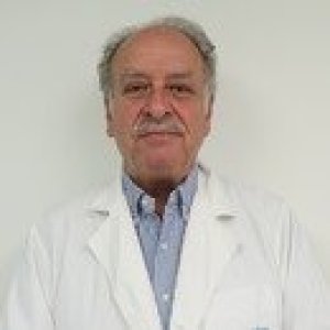 Dr. Mauricio Lira Lueje