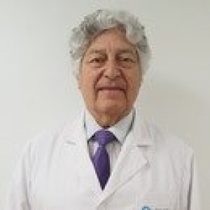 Dr. Óscar Santis Latorre