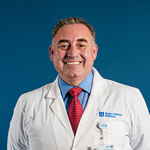 Dr. Sergio González Rouse