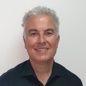 Dr. Alejandro Cerda Jullian