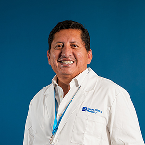 Dr. Johry Starlyn Sanisaca Villacres
