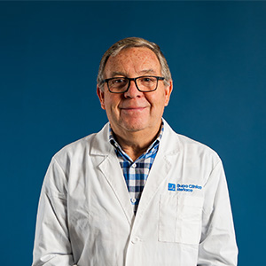 Dr. Henry Gálvez Parkes